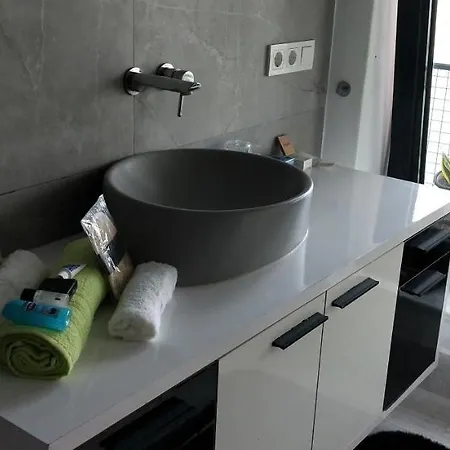 Waterfront Glass Flat *