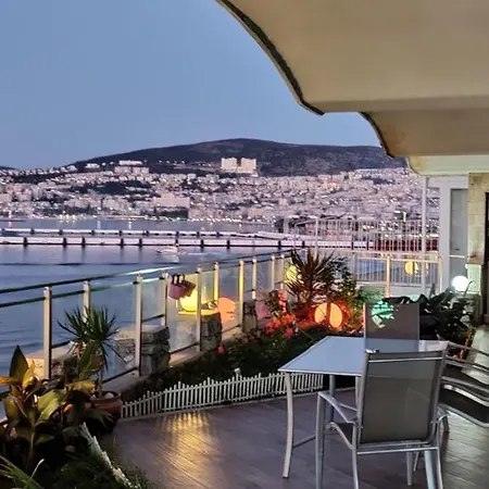 Waterfront Glass Flat