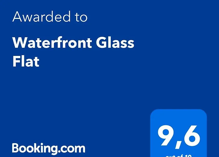Waterfront Glass Flat * Κουσάντασι