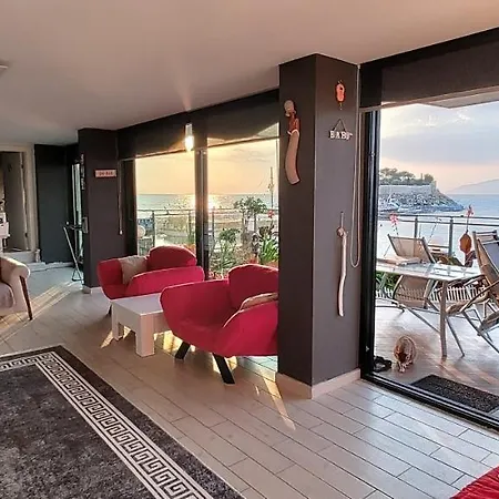 Waterfront Glass Flat